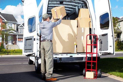 Careful loading and delivery support for a Highbury move